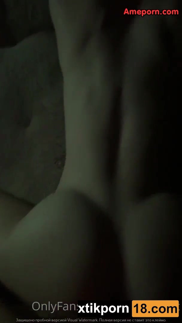 Erin Gilfoy Doggy –  Video