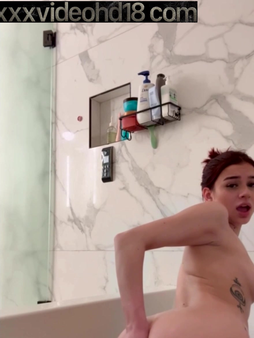 Andie Elle Onlyfans  – Nude In Bathtub