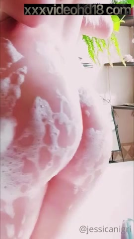 Jessica Nigri Nude Bathtub Onlyfans