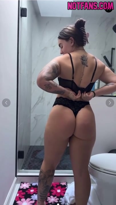 Abby Berner Slowly Stripping Off And Playing Huge Boobs
